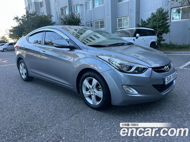 Hyundai AVANTE 2013 — photo 3