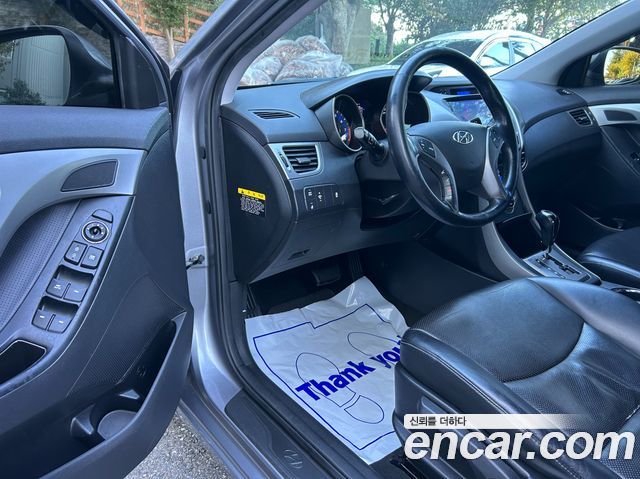 Hyundai AVANTE 2013 — photo 7