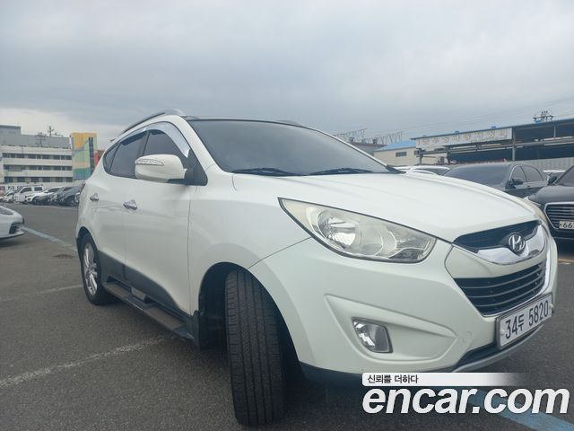 Hyundai Tucson 2011 — photo 1