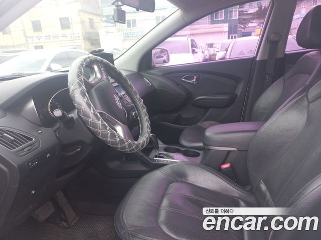 Hyundai Tucson 2011 — photo 9