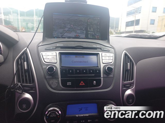 Hyundai Tucson 2011 — photo 10