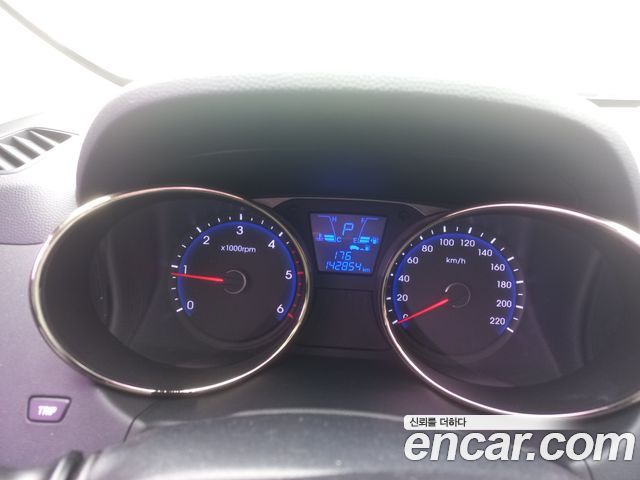Hyundai Tucson 2011 — photo 13