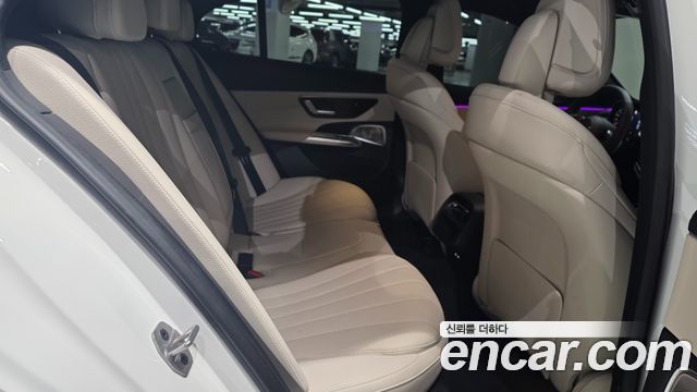 Mercedes-Benz E-Class 2026 — photo 20