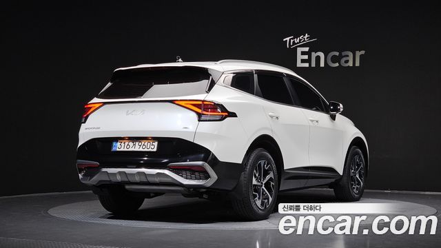 Kia Sportage 2023 — photo 2