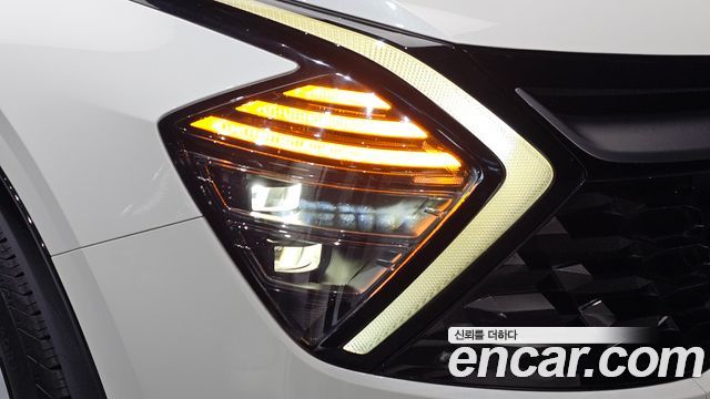 Kia Sportage 2023 — photo 8