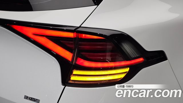Kia Sportage 2023 — photo 9