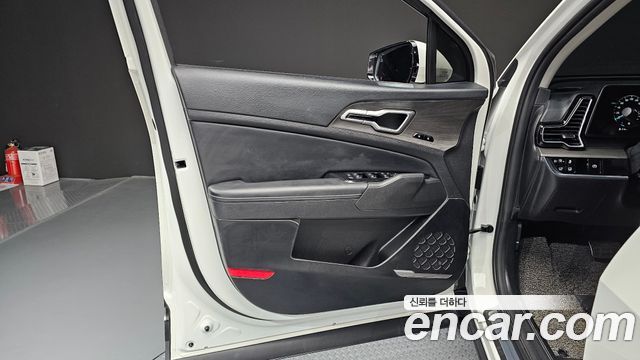 Kia Sportage 2023 — photo 14