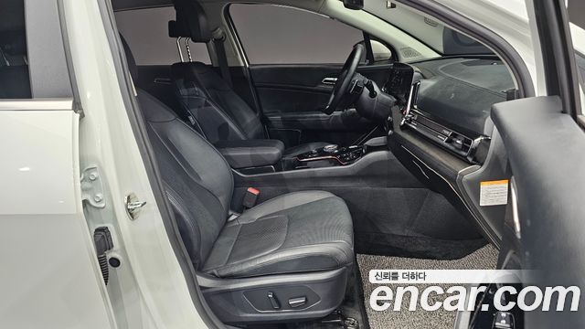 Kia Sportage 2023 — photo 16