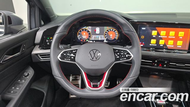 Volkswagen Golf 2024 — photo 19