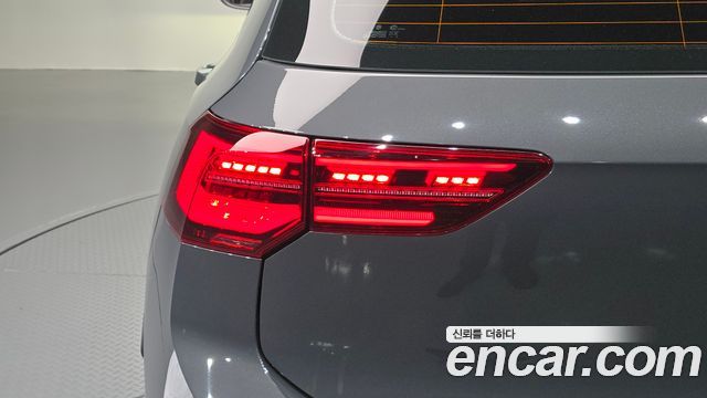 Volkswagen Golf 2024 — photo 9