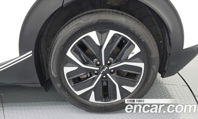 Kia EV6 2022 — photo 7