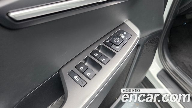 Kia EV6 2022 — photo 28
