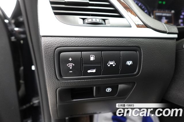 Hyundai Genesis 2016 — photo 8