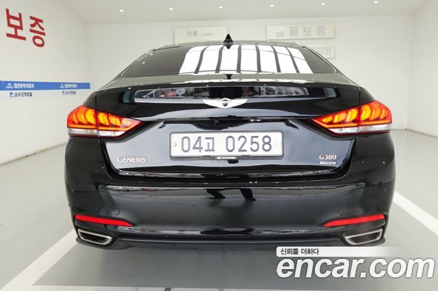 Hyundai Genesis 2016 — photo 20