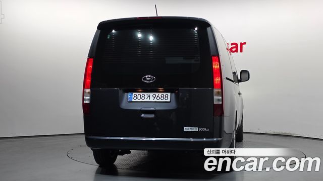 Hyundai Staria 2023 — photo 4