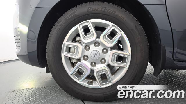Hyundai Staria 2023 — photo 5
