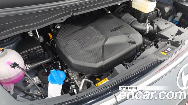 Hyundai Staria 2023 — photo 6