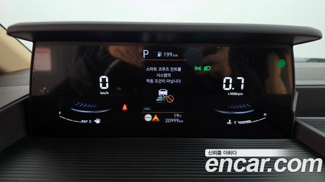 Hyundai Staria 2023 — photo 11