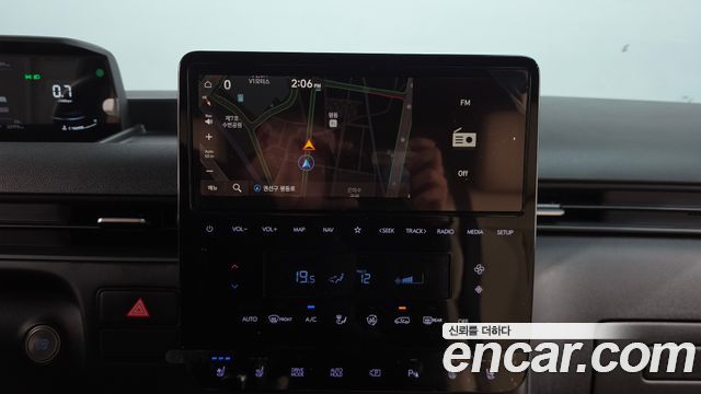 Hyundai Staria 2023 — photo 19