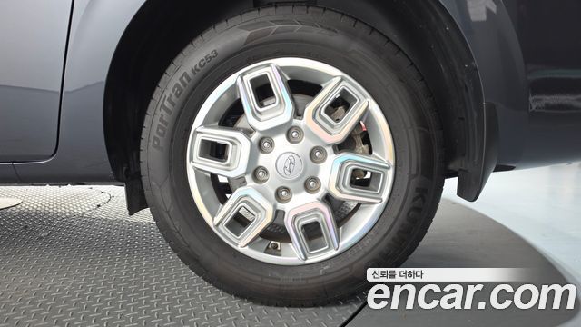 Hyundai Staria 2023 — photo 7