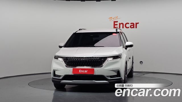 Kia Canival 2023 — photo 3