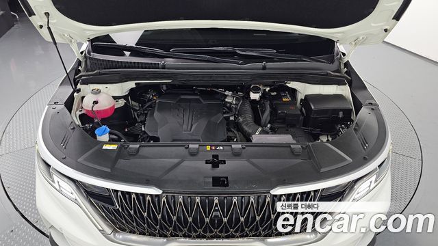 Kia Canival 2023 — photo 6