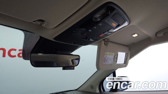 Kia Canival 2023 — photo 24