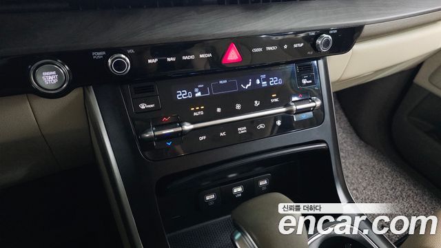 Kia Canival 2023 — photo 25