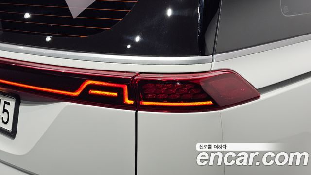 Kia Canival 2023 — photo 9