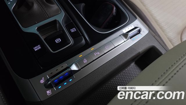 Kia Canival 2023 — photo 27