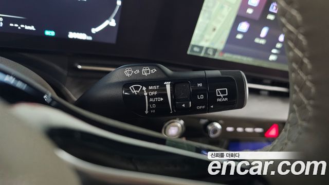 Kia Canival 2023 — photo 28