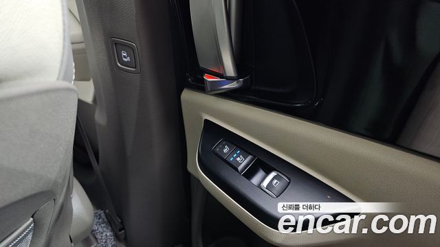 Kia Canival 2023 — photo 30