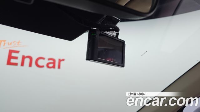 Kia Canival 2023 — photo 31