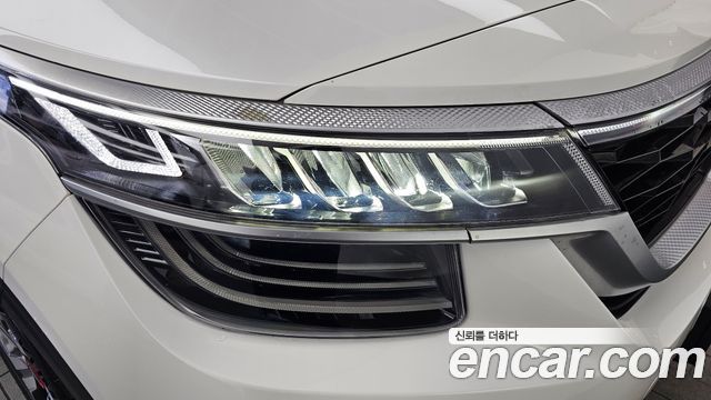 Kia Seltos 2022 — photo 8
