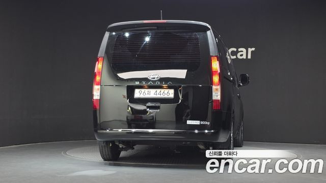 Hyundai Staria 2022 — photo 4