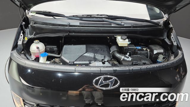 Hyundai Staria 2022 — photo 6