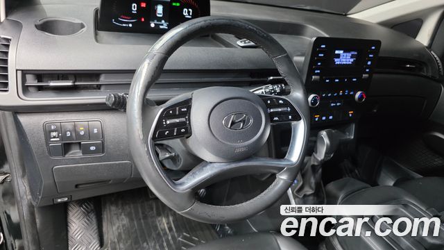 Hyundai Staria 2022 — photo 18