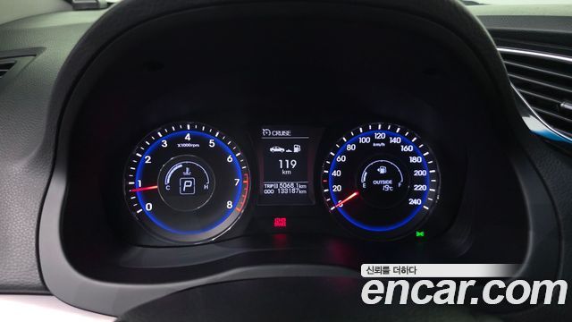 Hyundai i40 2014 — photo 11