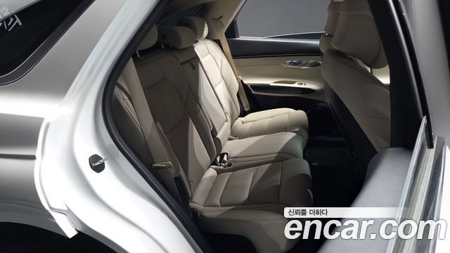 Genesis GV70 2024 — photo 17