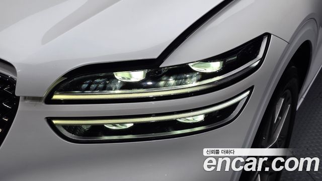 Genesis GV70 2024 — photo 8