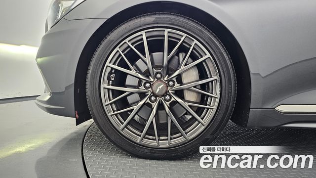 Genesis G80 2019 — photo 5