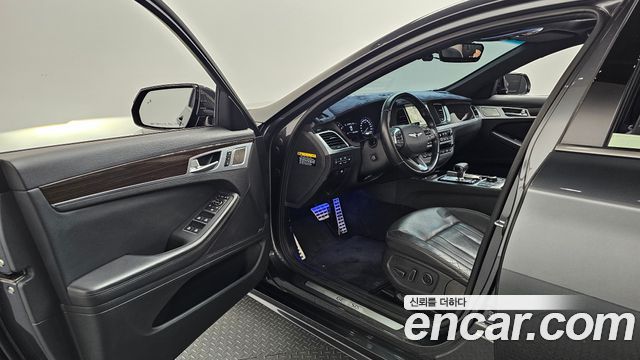 Genesis G80 2019 — photo 13