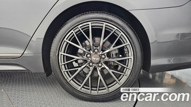 Genesis G80 2019 — photo 7