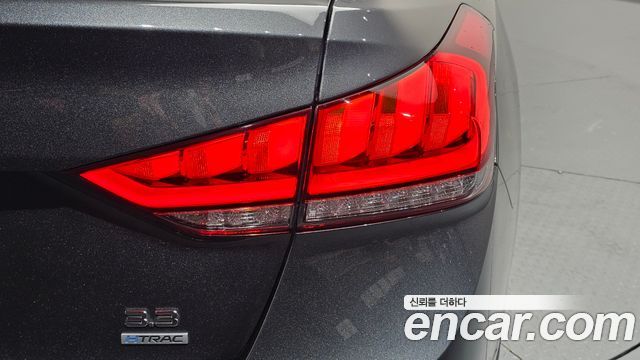 Genesis G80 2019 — photo 9