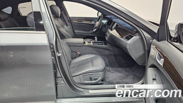 Genesis G80 2019 — photo 16
