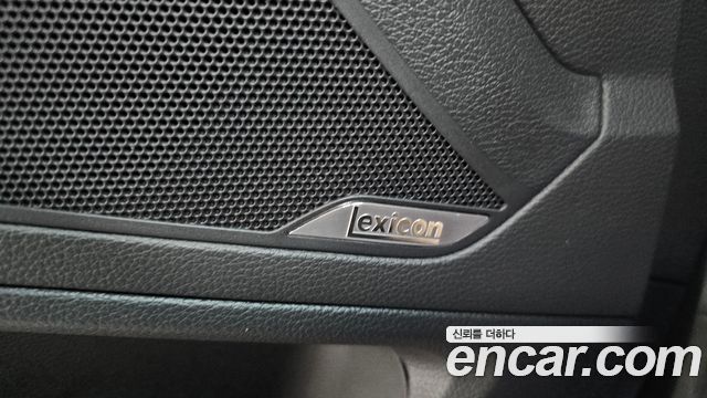 Genesis G80 2019 — photo 33