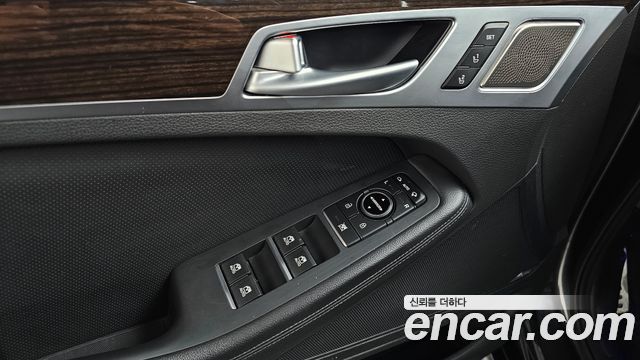 Genesis G80 2019 — photo 35