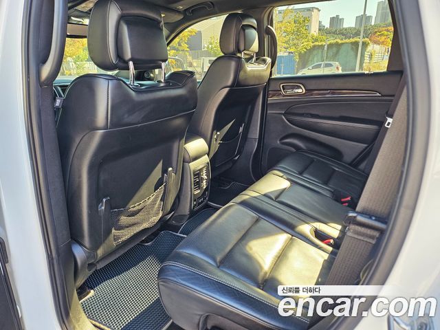 Jeep Cherokee 2017 — photo 10