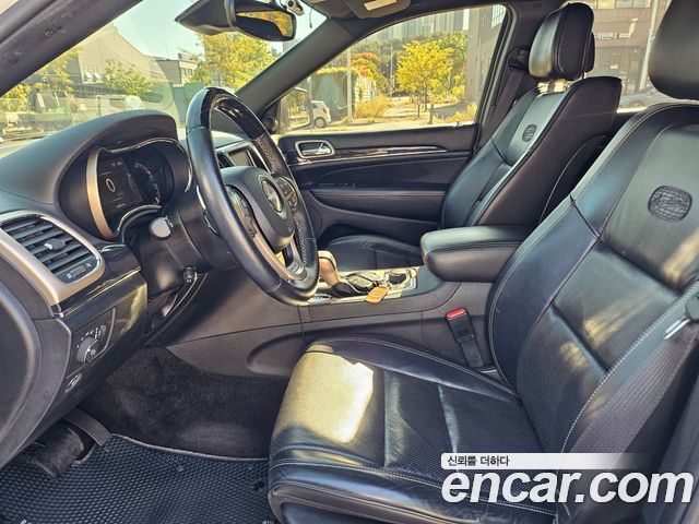Jeep Cherokee 2017 — photo 12