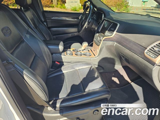 Jeep Cherokee 2017 — photo 13